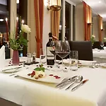 Eden - Aktiv- & Wohlfuehlhotel In Tirol Auf 1200m Hoehe