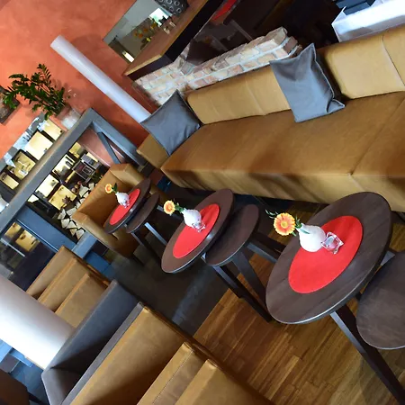 Eden - Aktiv-&wohlfühlhotel In Tirol Auf 1200m Höhe 4*