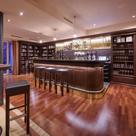 Hotel Eden - Aktiv-&wohlfühlhotel In Tirol Auf 1200m Höhe