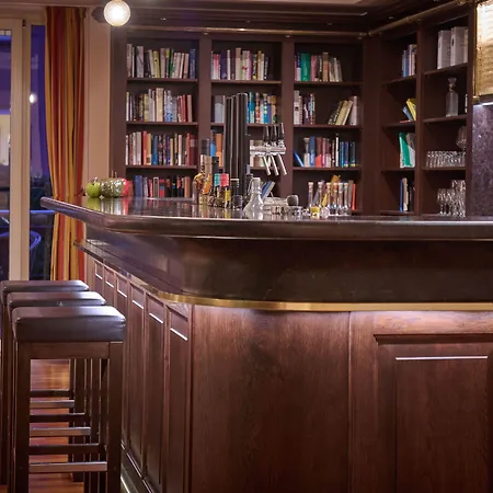 Szálloda Eden - Aktiv- & Wohlfuehlhotel In Tirol Auf 1200m Hoehe