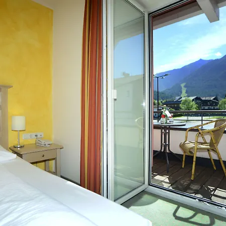 Eden - Aktiv-&wohlfühlhotel In Tirol Auf 1200m Höhe 4*