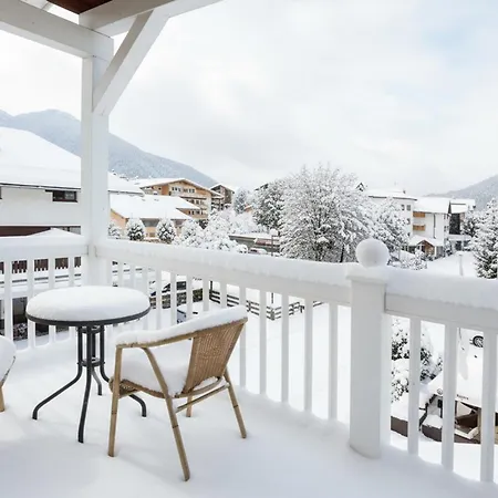 Eden - Aktiv- & Wohlfuehlhotel In Tirol Auf 1200m Hoehe Hotel