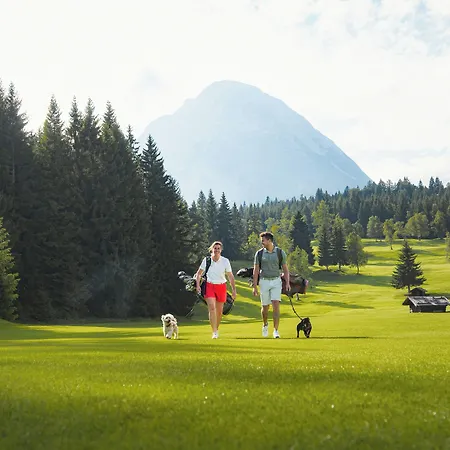 Eden - Aktiv- & Wohlfuehlhotel In Tirol Auf 1200m Hoehe Ζέεφελντ