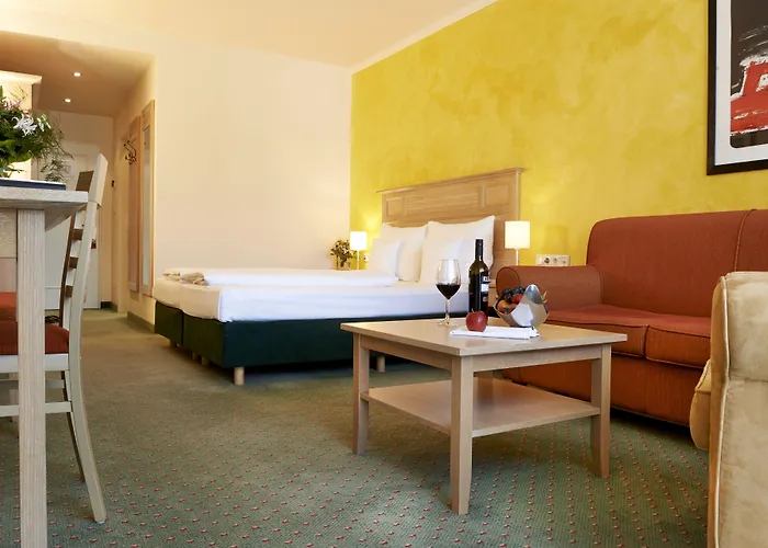 Eden - Aktiv- & Wohlfuehlhotel In Tirol Auf 1200m Hoehe Hotel 4*