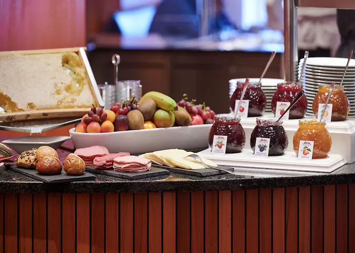 Hotel Eden - Aktiv- & Wohlfuehlhotel In Tirol Auf 1200m Hoehe