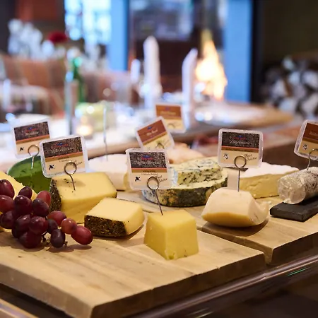 Hotel Eden - Aktiv- & Wohlfuehlhotel In Tirol Auf 1200m Hoehe 4*