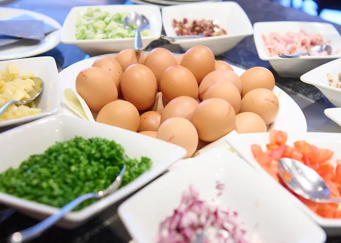 Hotel Eden - Aktiv-&wohlfühlhotel In Tirol Auf 1200m Höhe 4*