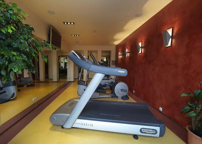 Eden - Aktiv- & Wohlfuehlhotel In Tirol Auf 1200m Hoehe Hotel 4*